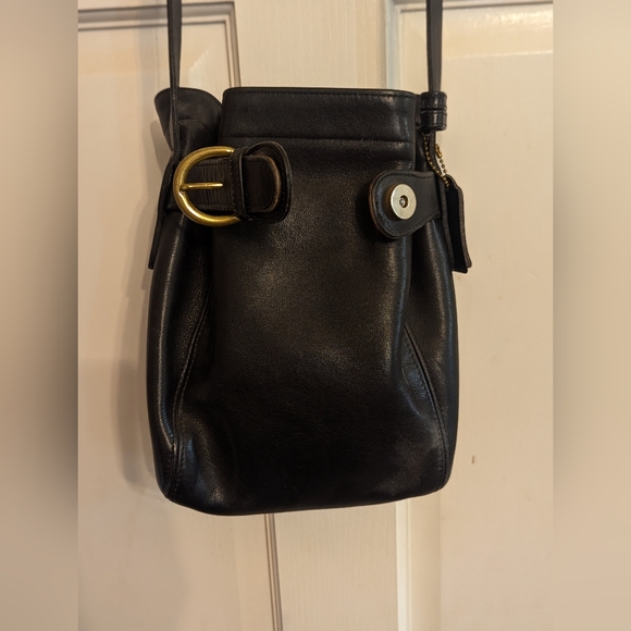 🇺🇸COACH Vtg Belted Pouch crossbody Bag - Picture 7 of 15